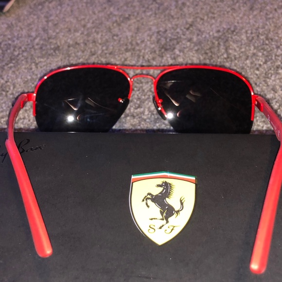 Ray Ban Ferrari Edition Red Aviators - Picture 6 of 7